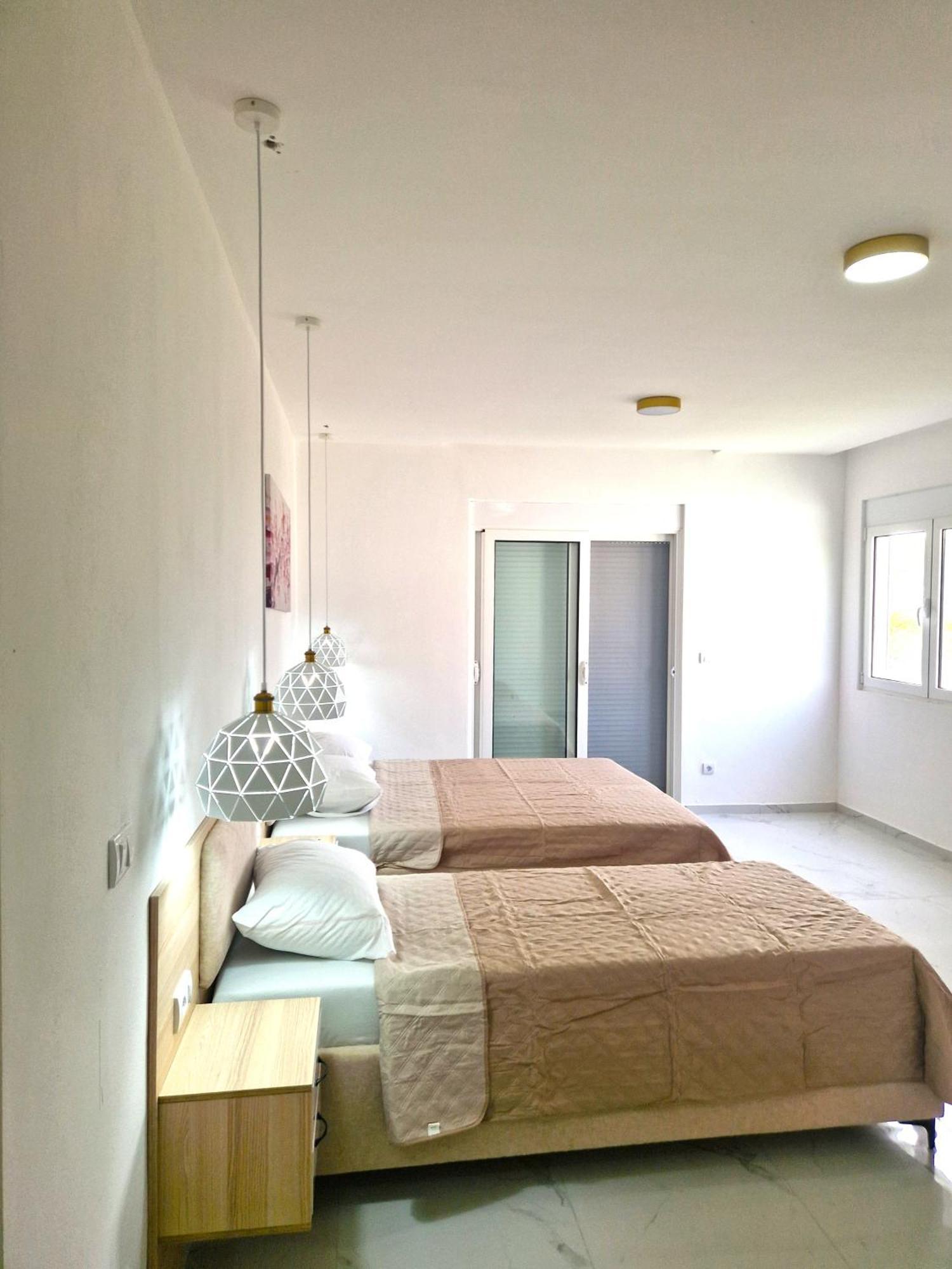Ivana Apartments Ulcinj Extérieur photo