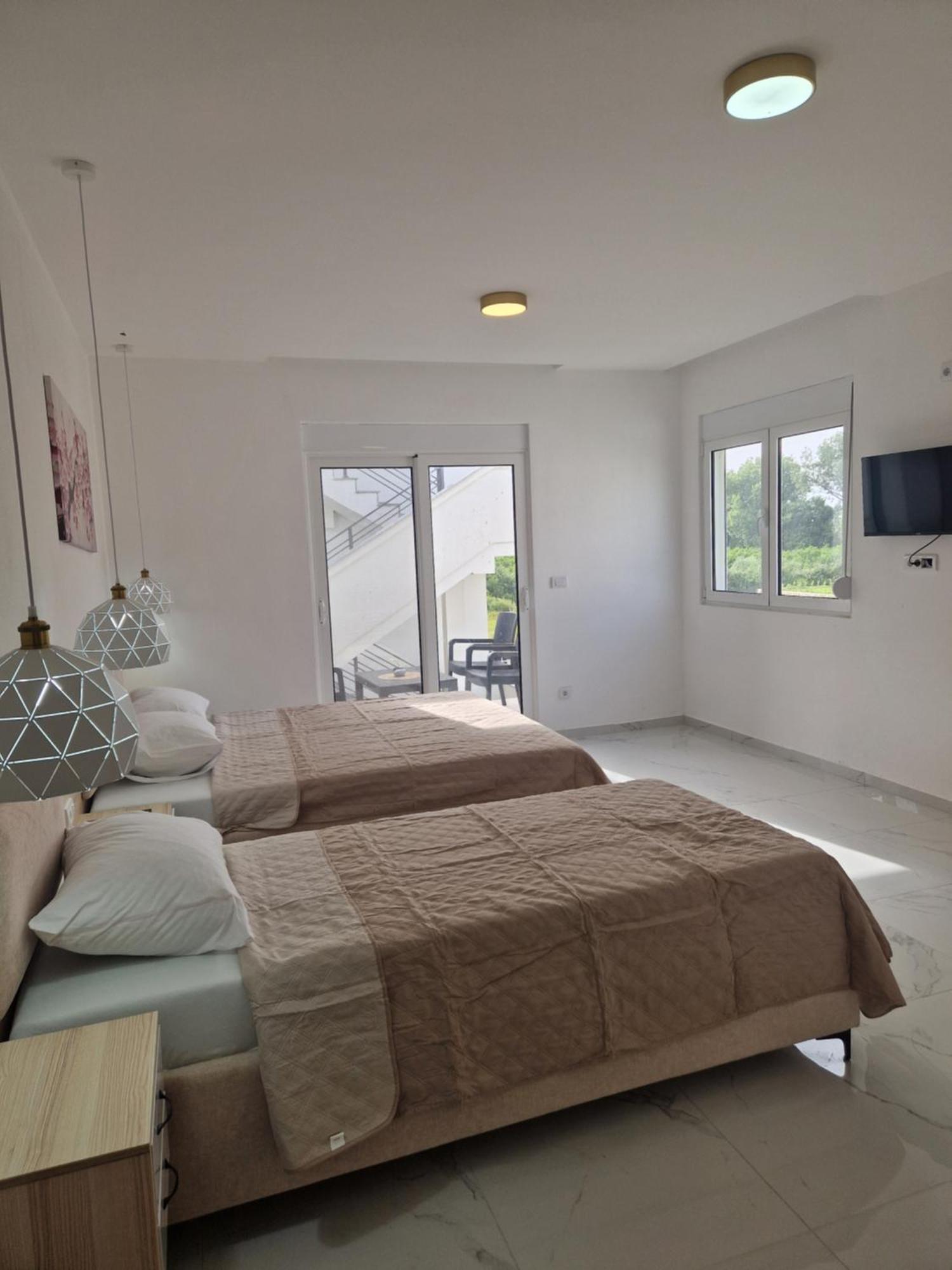 Ivana Apartments Ulcinj Extérieur photo